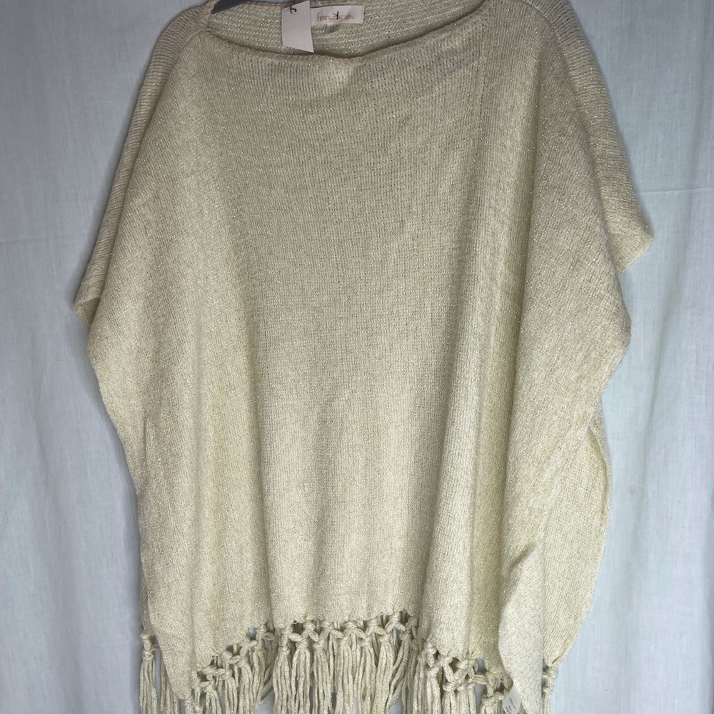 New Francesca's One Size Cream Off White Cozy Fringe Bottom Pullover Open Poncho